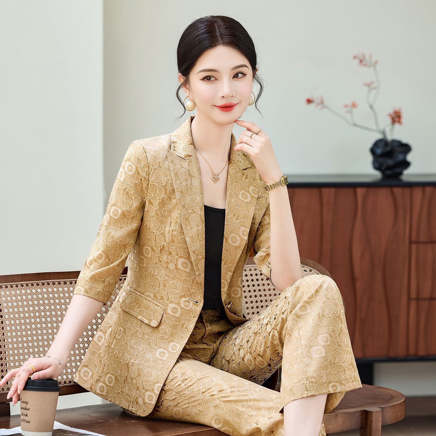 Fashion Apricot Half Sleeve Pr - Women Formal Wear With Blazer 评论和价格