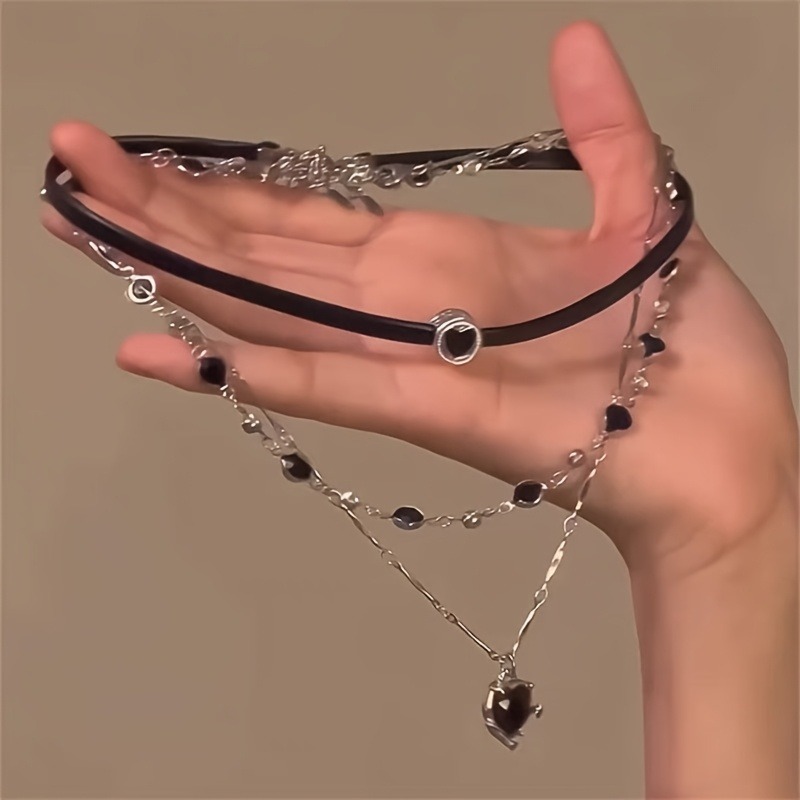Gothic Layered Heart-shaped Ne - Women'S Gothic Formal Wear 评论和价格